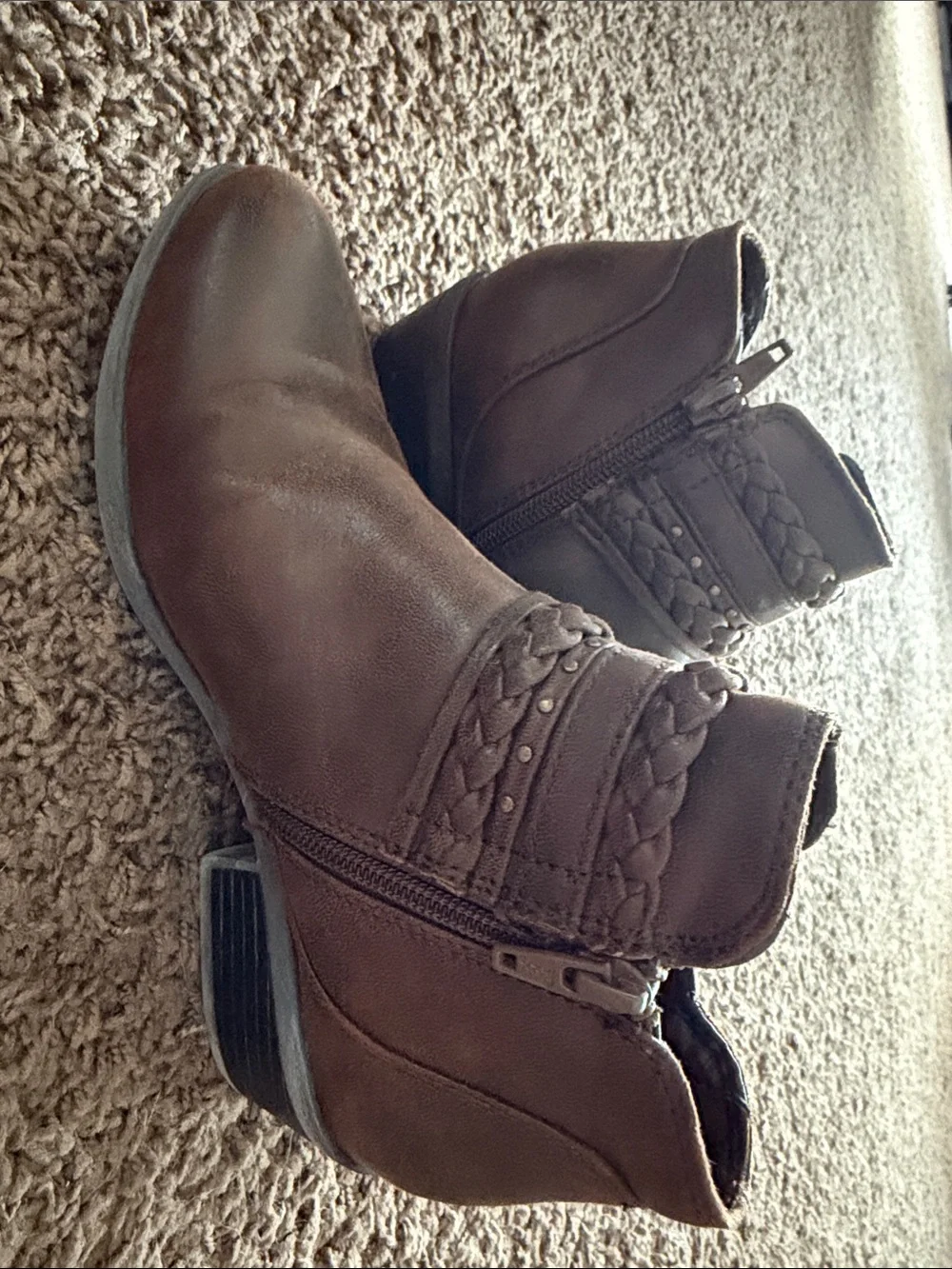 Women's Braided Ankle Booties - Brown Size 5.5